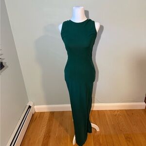 Elegant Green Sleeveless Maxi Dress